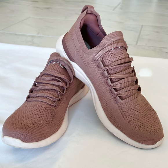 APL: Athletic Propulsion Labs Women's Techloom Breeze Sneakers - Pink 7.5 - Picture 3 of 10